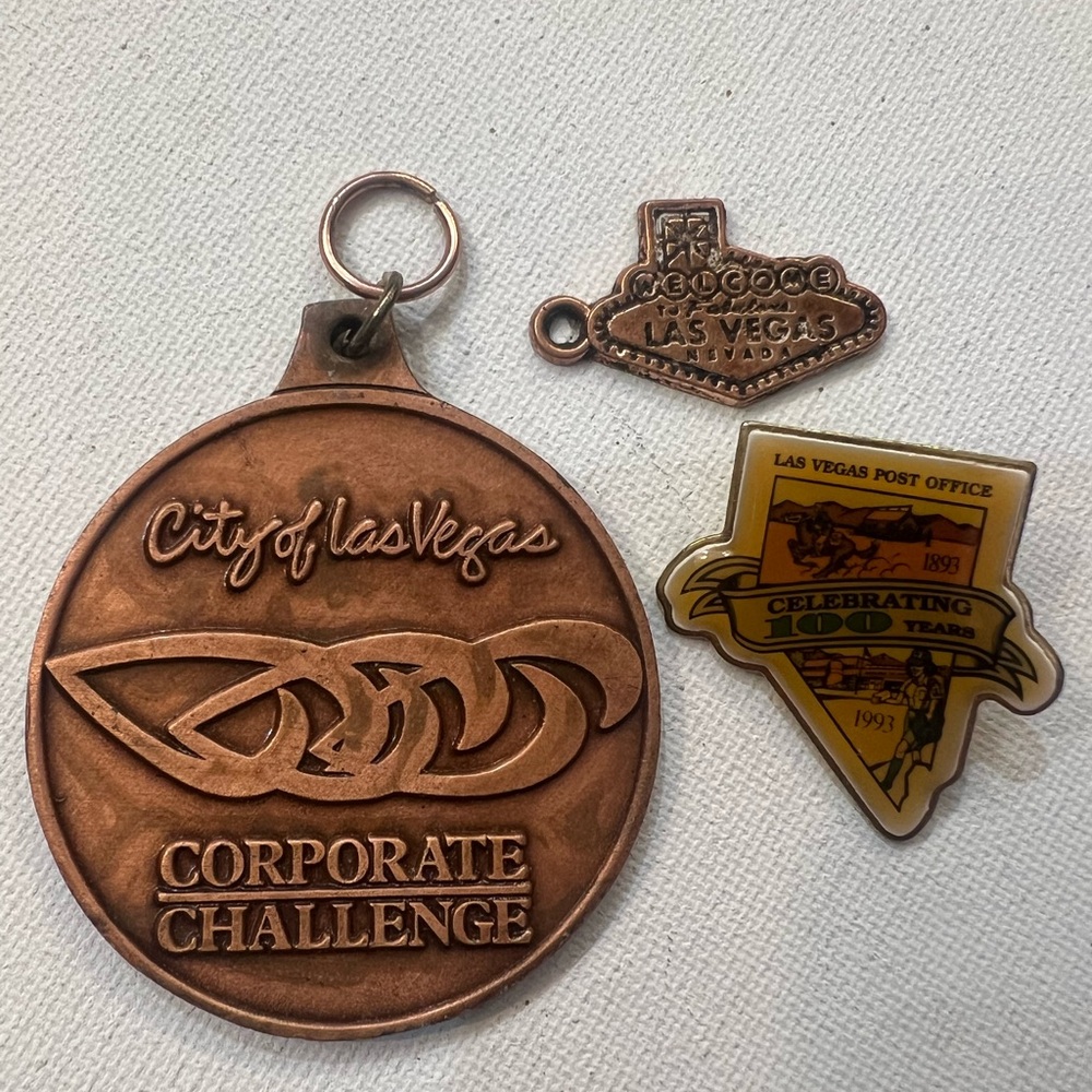 Copper Las Vegas medal / Nevada post office vintage pin